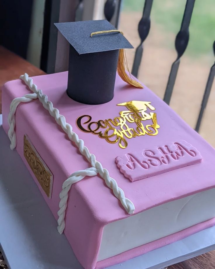 Graduation cake